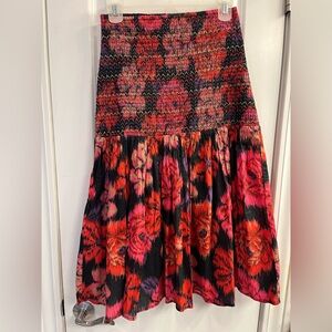 Farm Rio skirt SM. Worn once. Smock waist